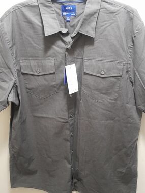 Apt. 9 Men’s Short Sleeve Button-Down Shirt in Charcoal Gray